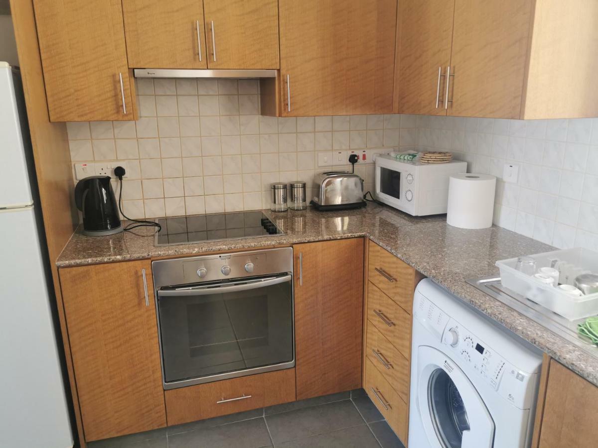 Sea View Apartment 普罗塔拉斯 外观 照片