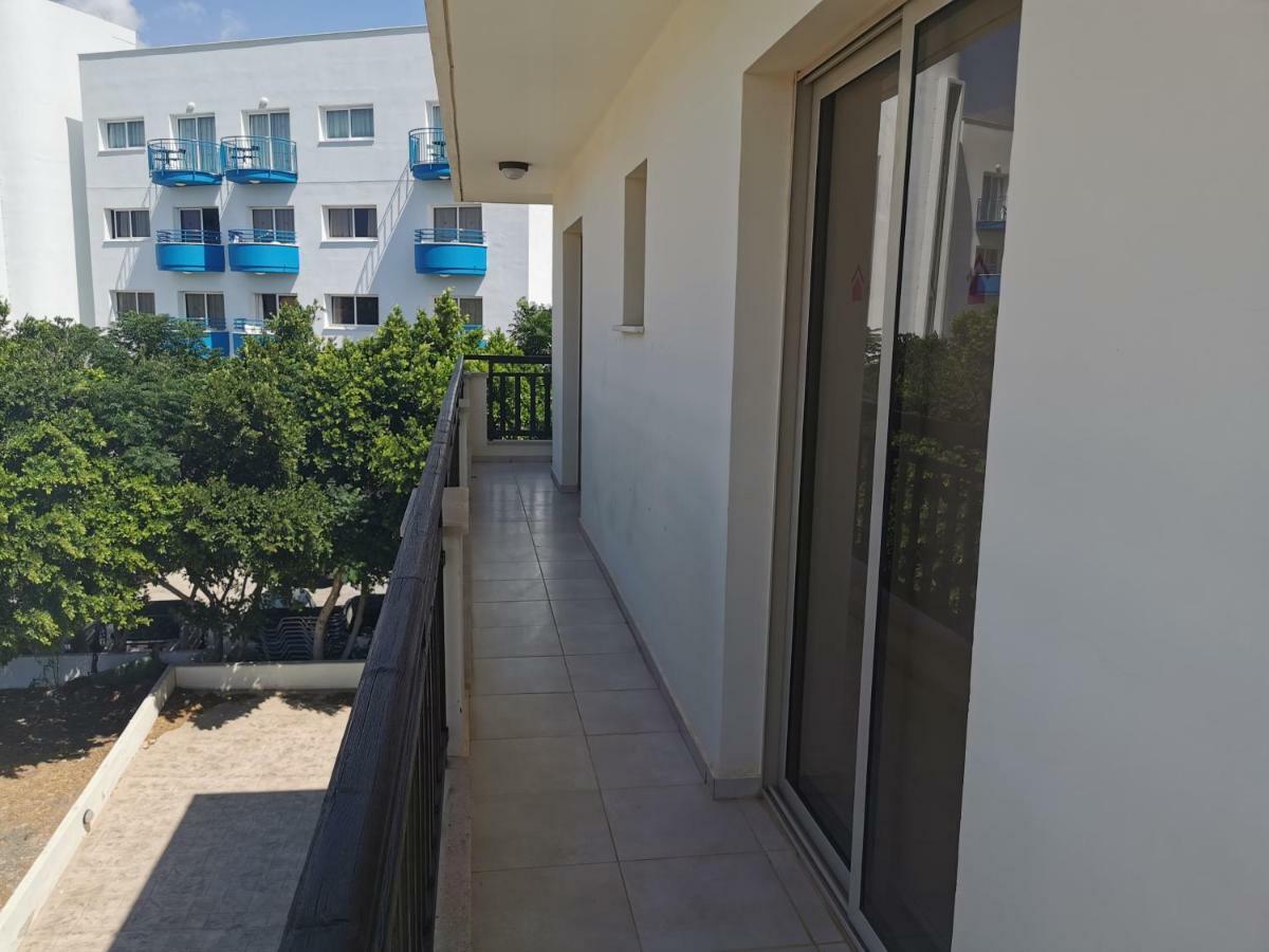 Sea View Apartment 普罗塔拉斯 外观 照片