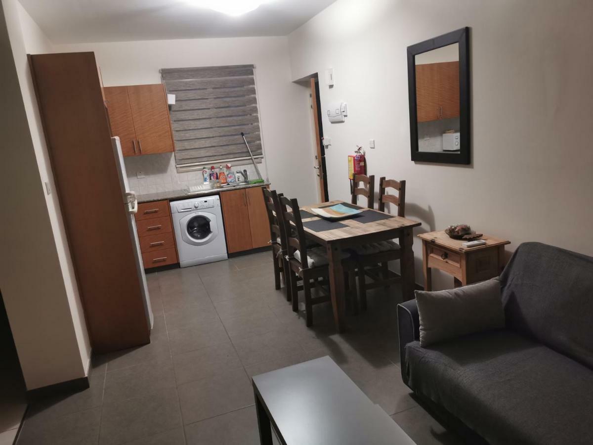 Sea View Apartment 普罗塔拉斯 外观 照片