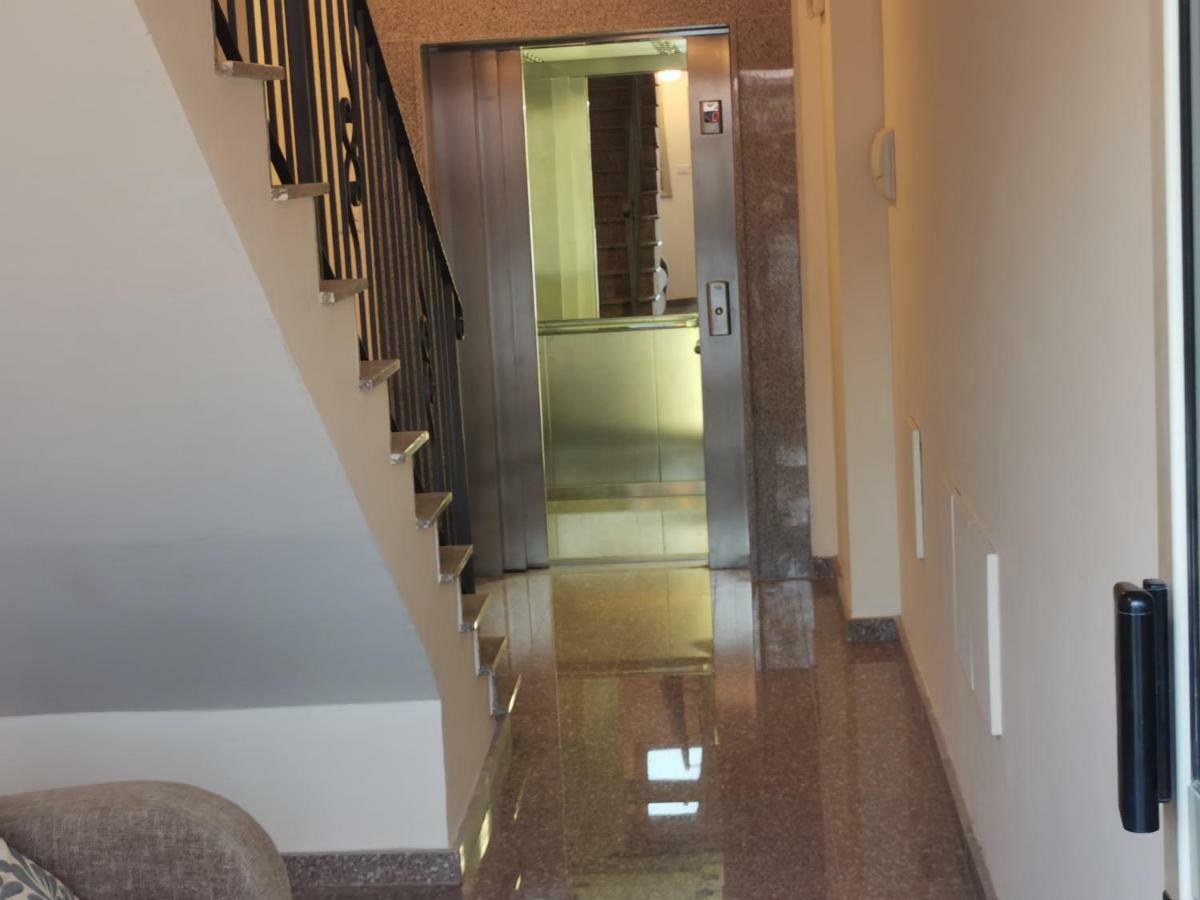 Sea View Apartment 普罗塔拉斯 外观 照片